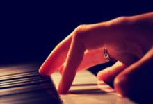 马尼拉乱成一锅粥:警告一百次,不如075舰编队到南海打一次实弹.